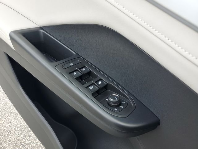 New 2026 White Volkswagen 1.5T SE image 36