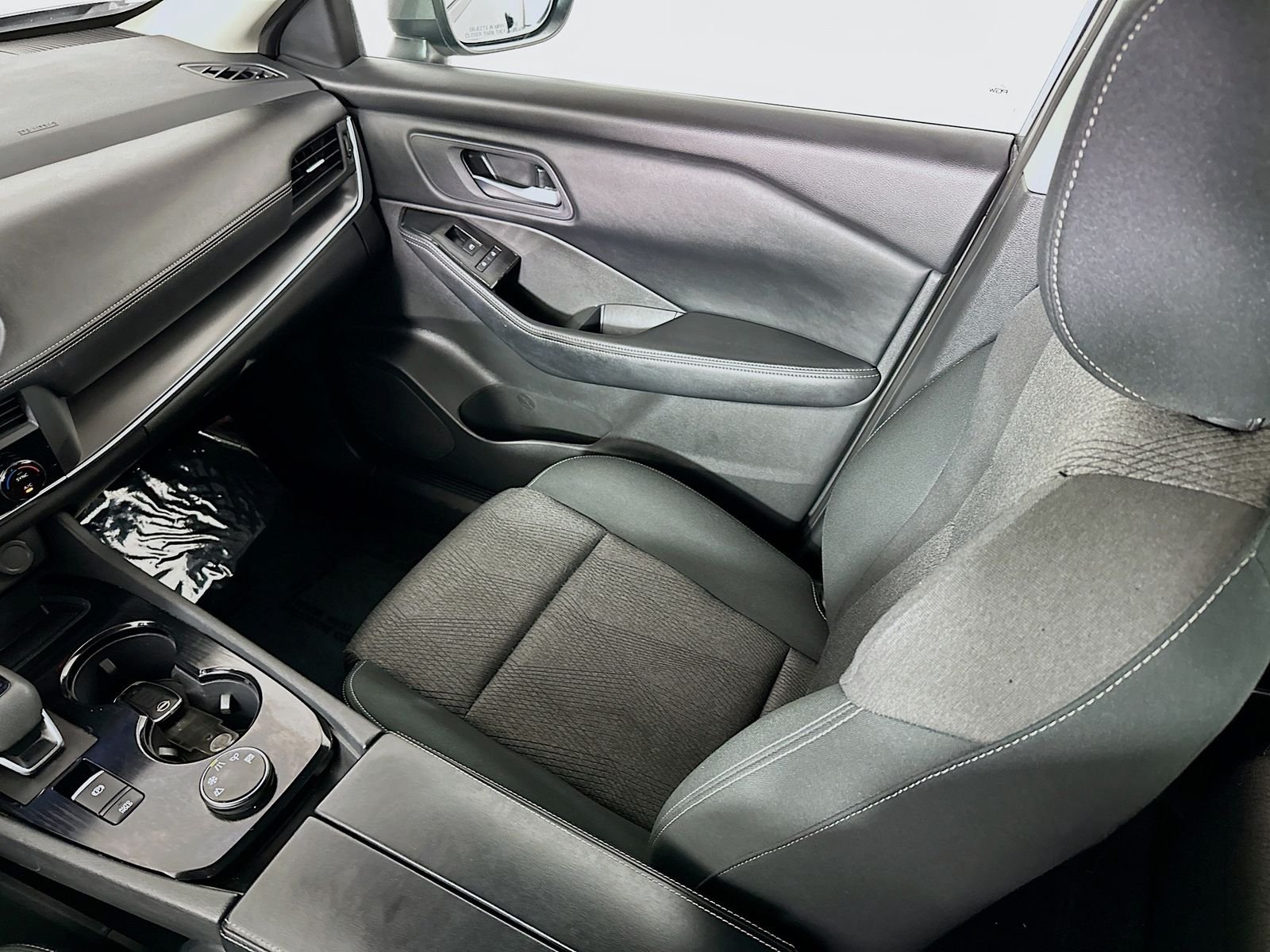 Used 2024 Gun Metallic Nissan SV image 22