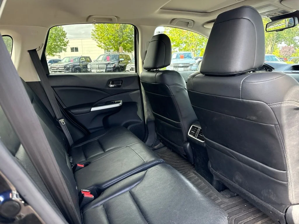 Used 2016 Crystal Black Pearl Honda Touring image 21