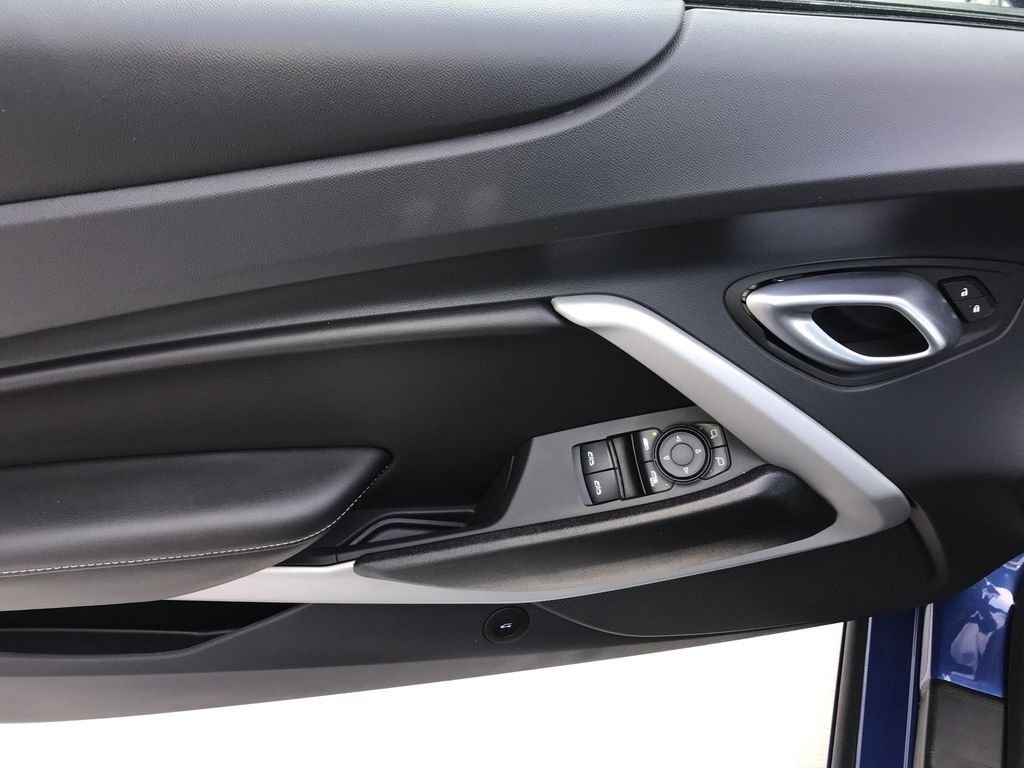 2022 Chevrolet Camaro 2LT - Photo 13