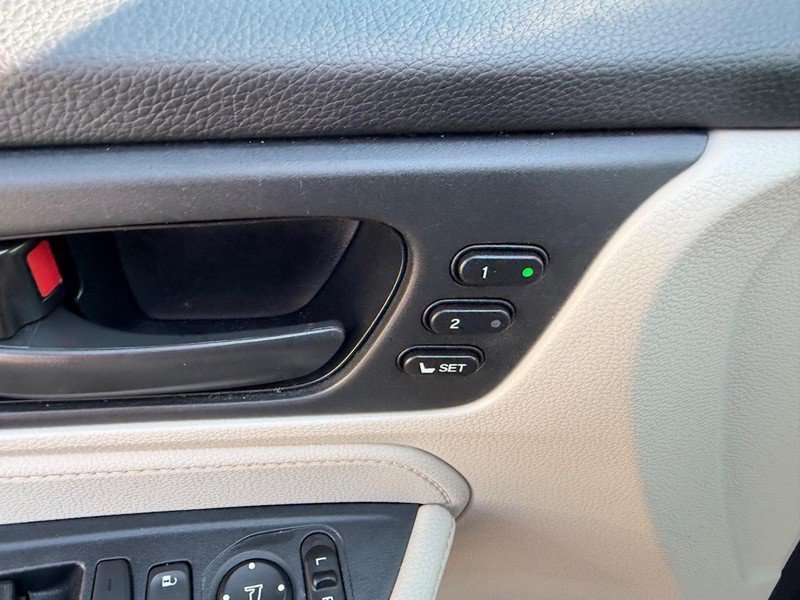 Certified Used 2025 Smoke Blue Pearl Honda EX-L image 48