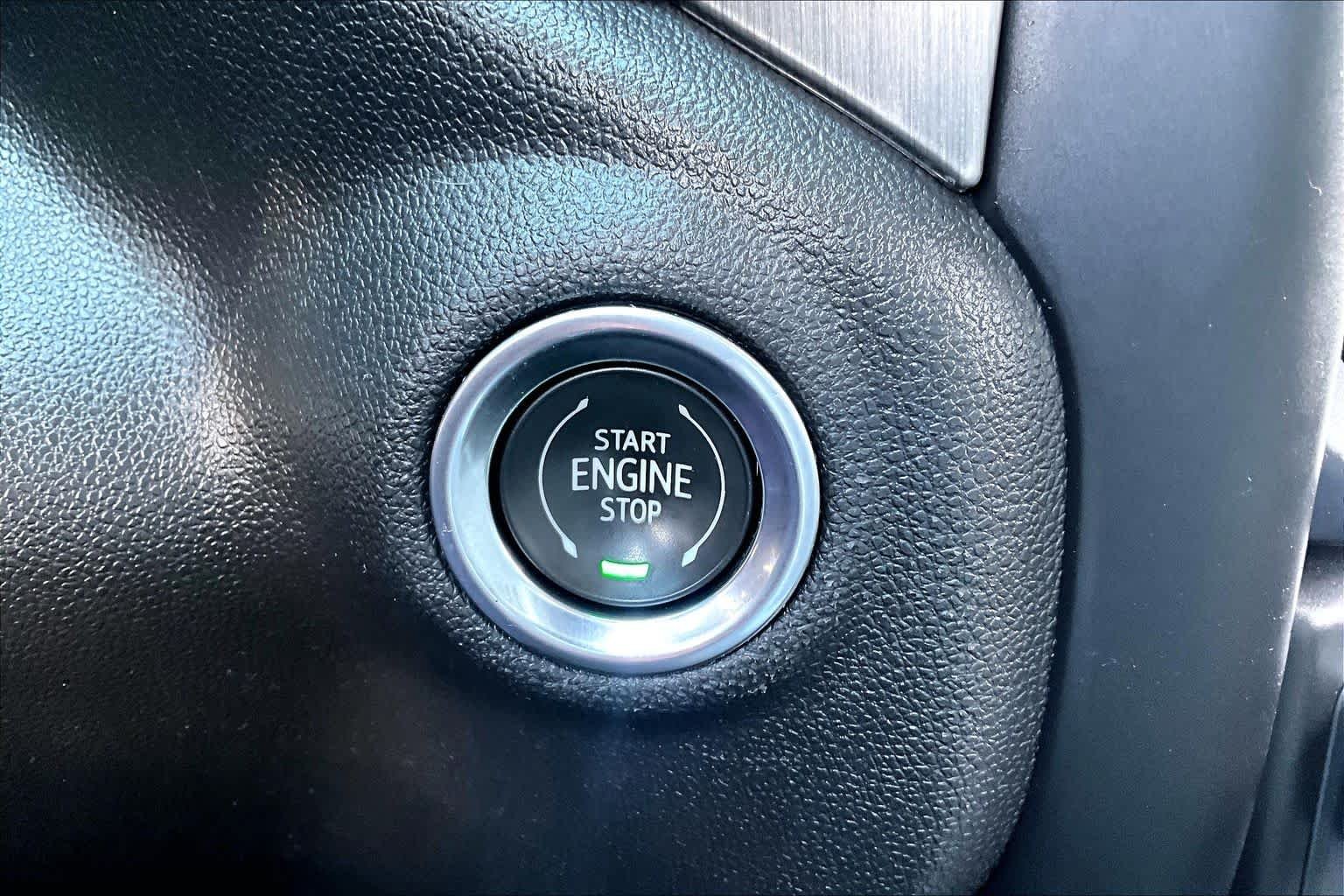 Used 2021 SATIN STEEL METALLIC GMC Denali image 34