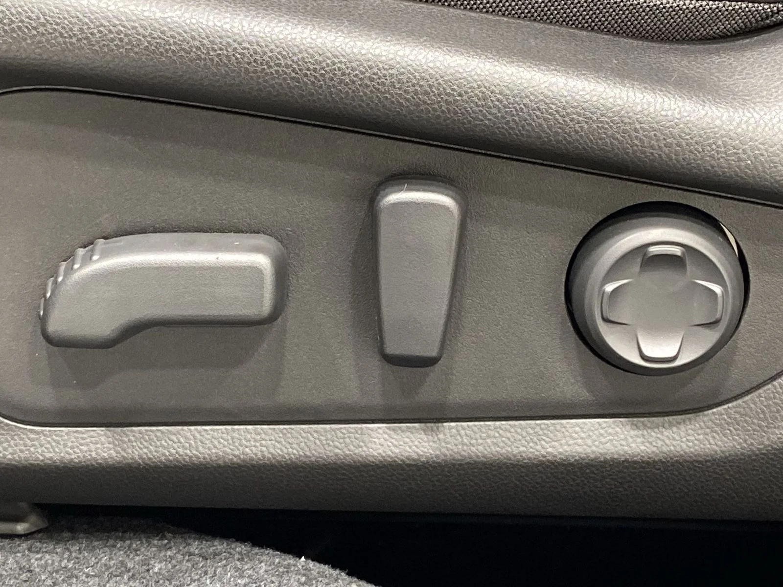 New 2026 MAGNETITE GRAY METALLIC Subaru Wilderness image 12