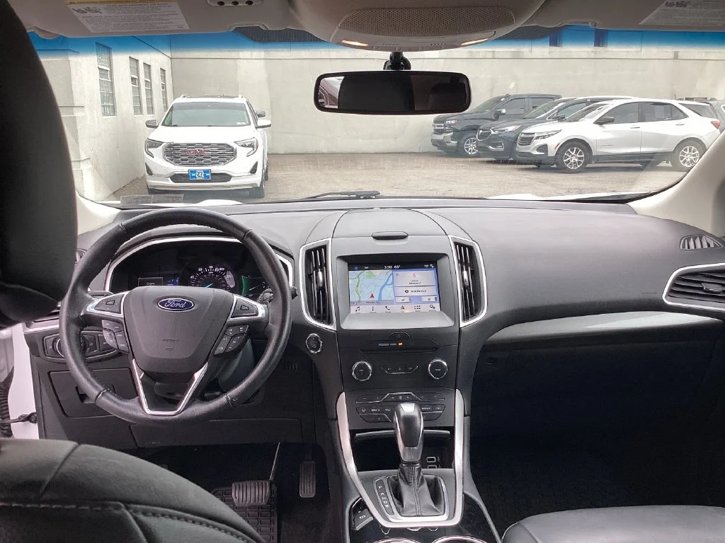 Used 2017 White Ford SEL image 33