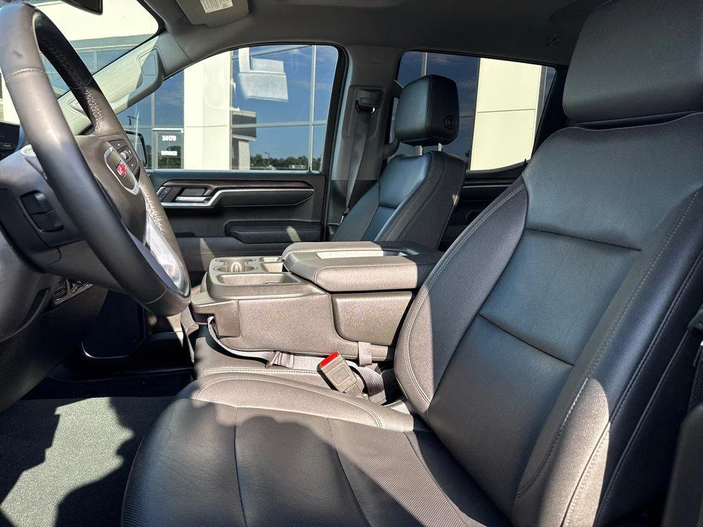 Used 2025 Onyx Black GMC 