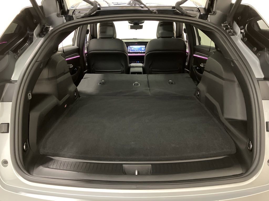 Used 2024 Silver Zynith Clearcoat Jeep Launch Edition image 19