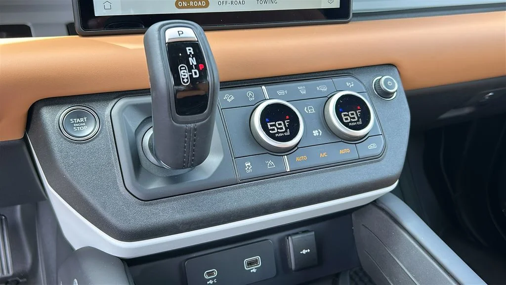 Certified Used 2023 Black Land Rover S image 18