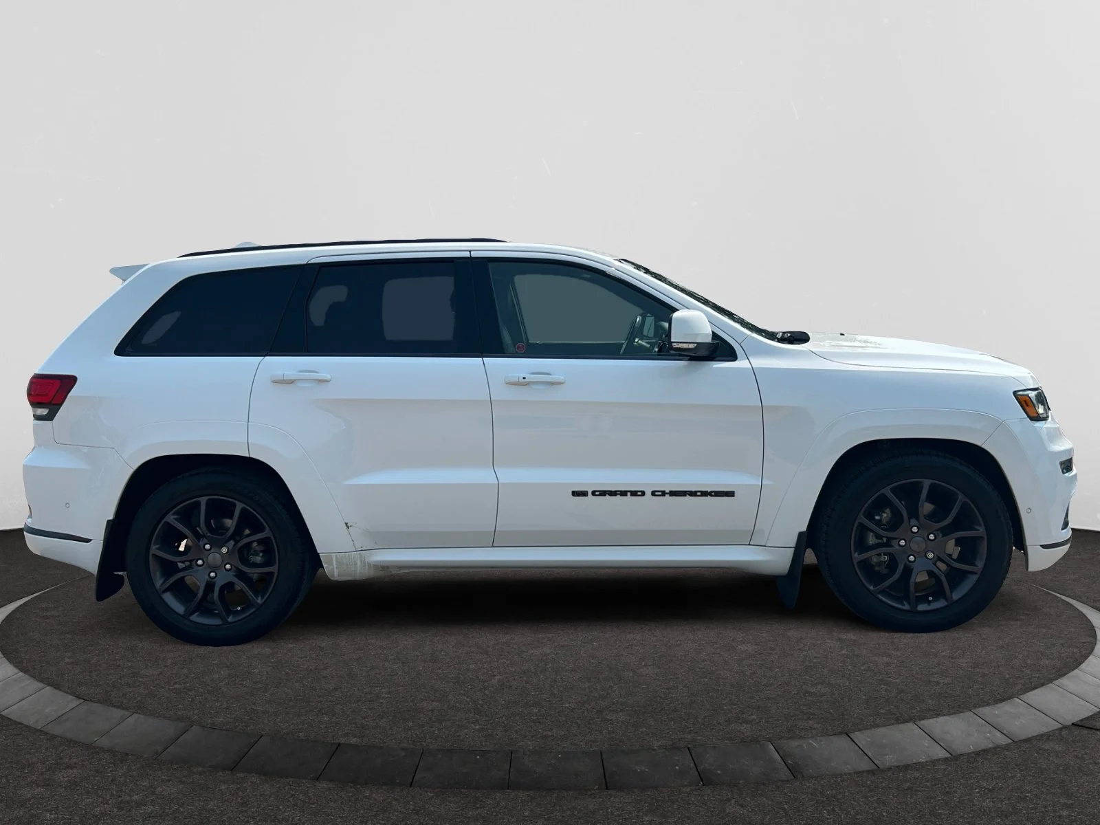 Used 2021 White Jeep OVERLAND HIGH ALTITUDE EDITION image 6