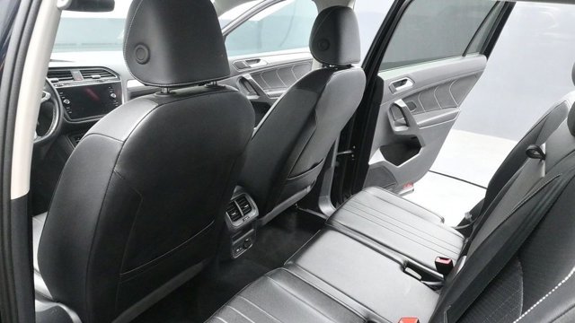 Used 2024 Black Volkswagen 2.0T SE image 24
