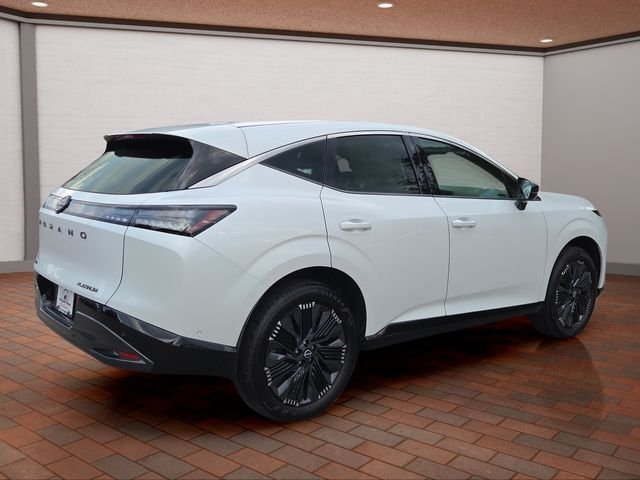 Used 2025 White Pearl Nissan Platinum image 4