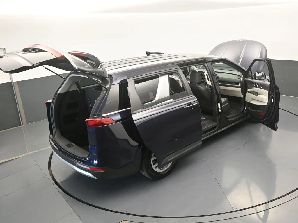 Used 2024 Deep Chroma Blue Kia LX image 68