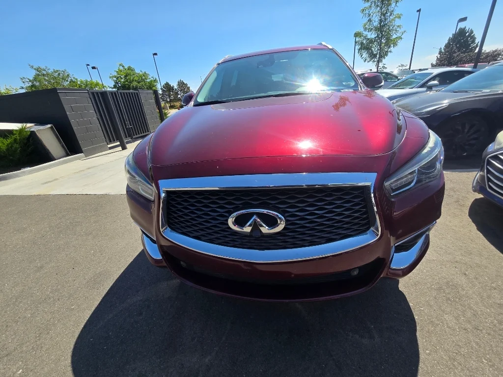 Used 2020 Deep Bordeaux INFINITI LUXE image 8