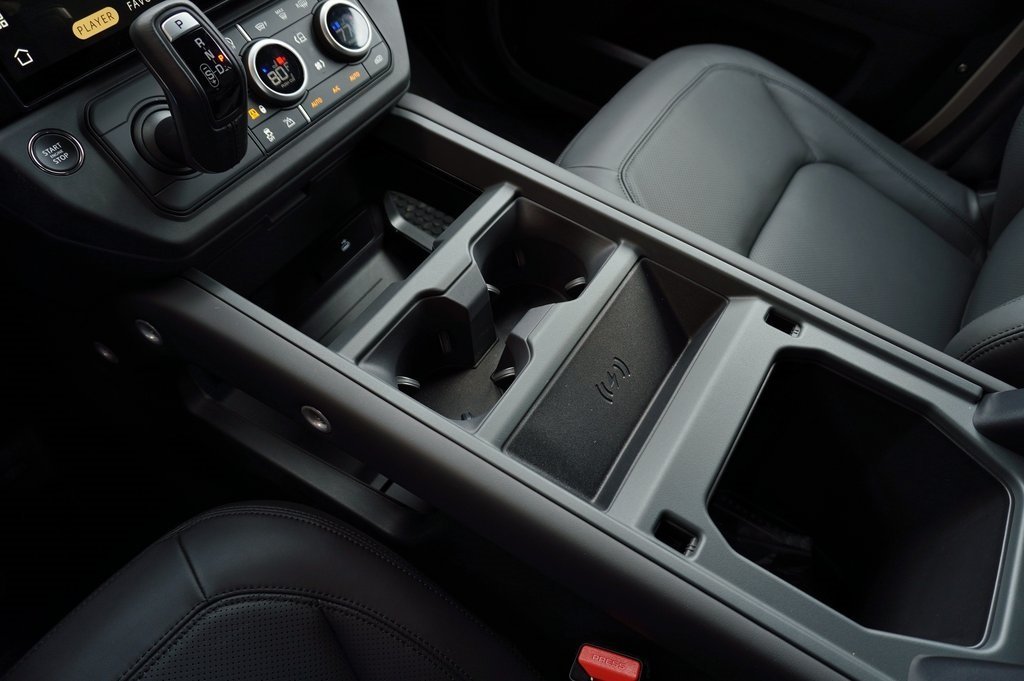 2026 LAND ROVER DEFENDER - Image 28