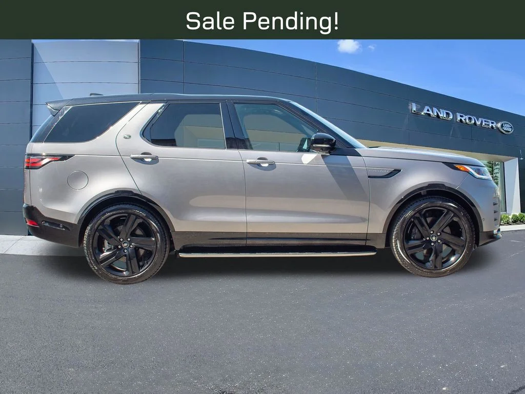 Used 2025 Gray Land Rover Dynamic SE image 8