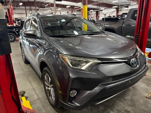 2018 Toyota RAV4 Hybrid LE Plus