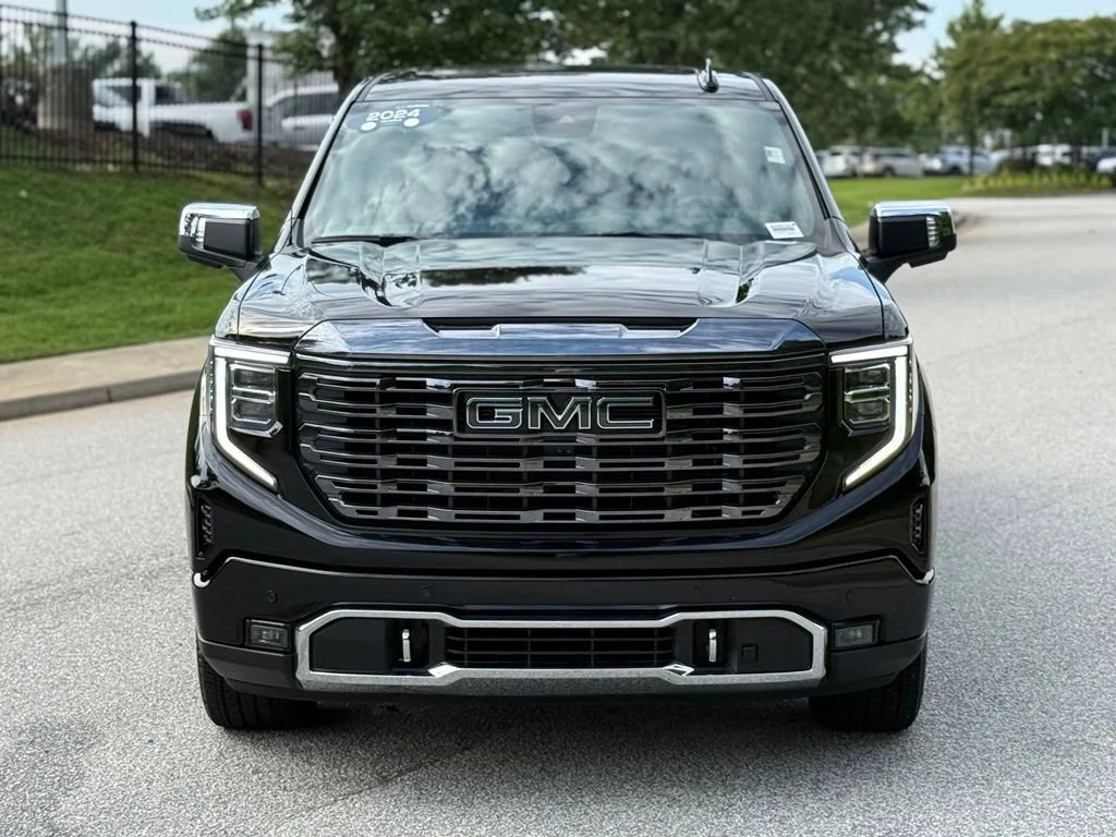 Used 2024 Onyx Black GMC Denali Ultimate image 11