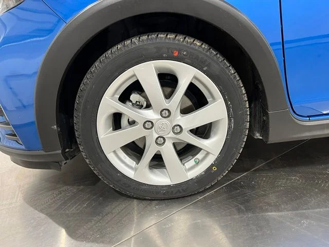 Used 2018 Blue Toyota Four image 21