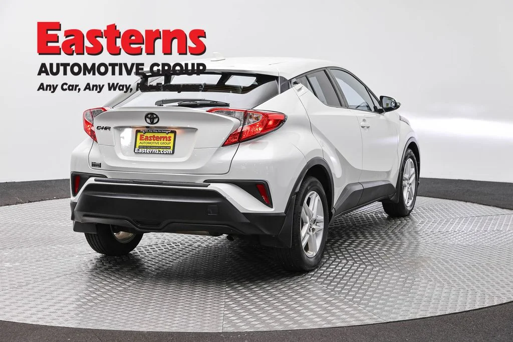 Used 2021 White Toyota LE image 5