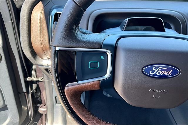 Used 2025 Gray Ford King Ranch image 15