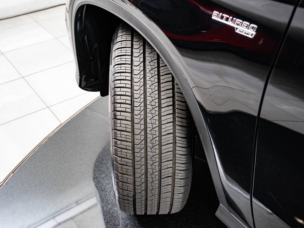 Used 2019 Black Mercedes-Benz GLE 43 AMG® image 47