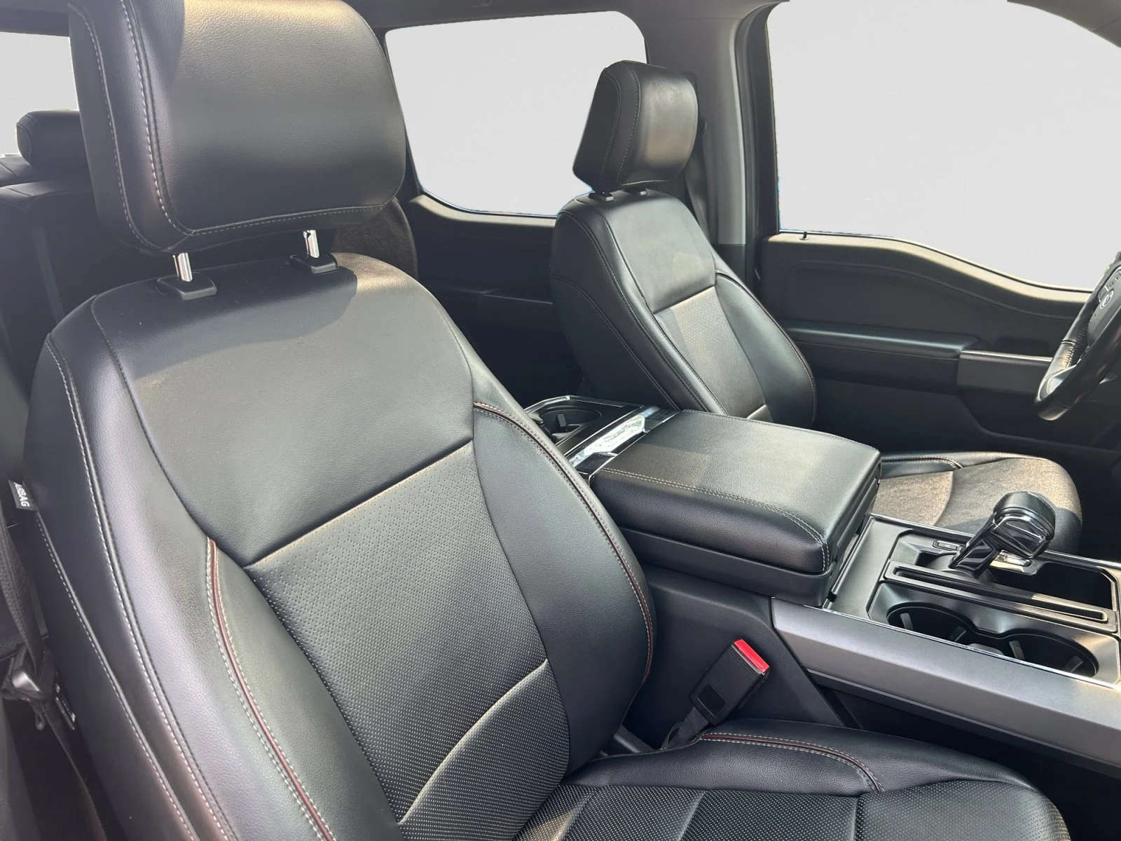 Used 2021  Ford LARIAT SuperCrew   EcoBoost™ image 12