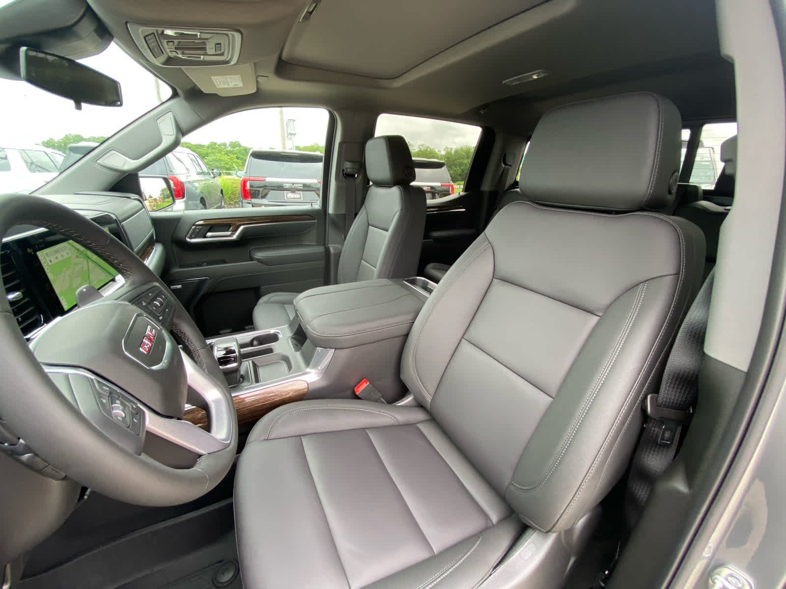 New 2026 Sterling Metallic GMC Elevation image 19