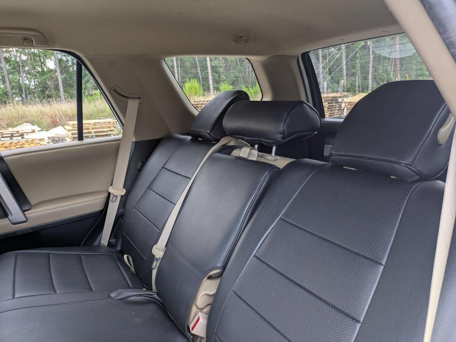 Used 2017 Super White Toyota SR5 image 9