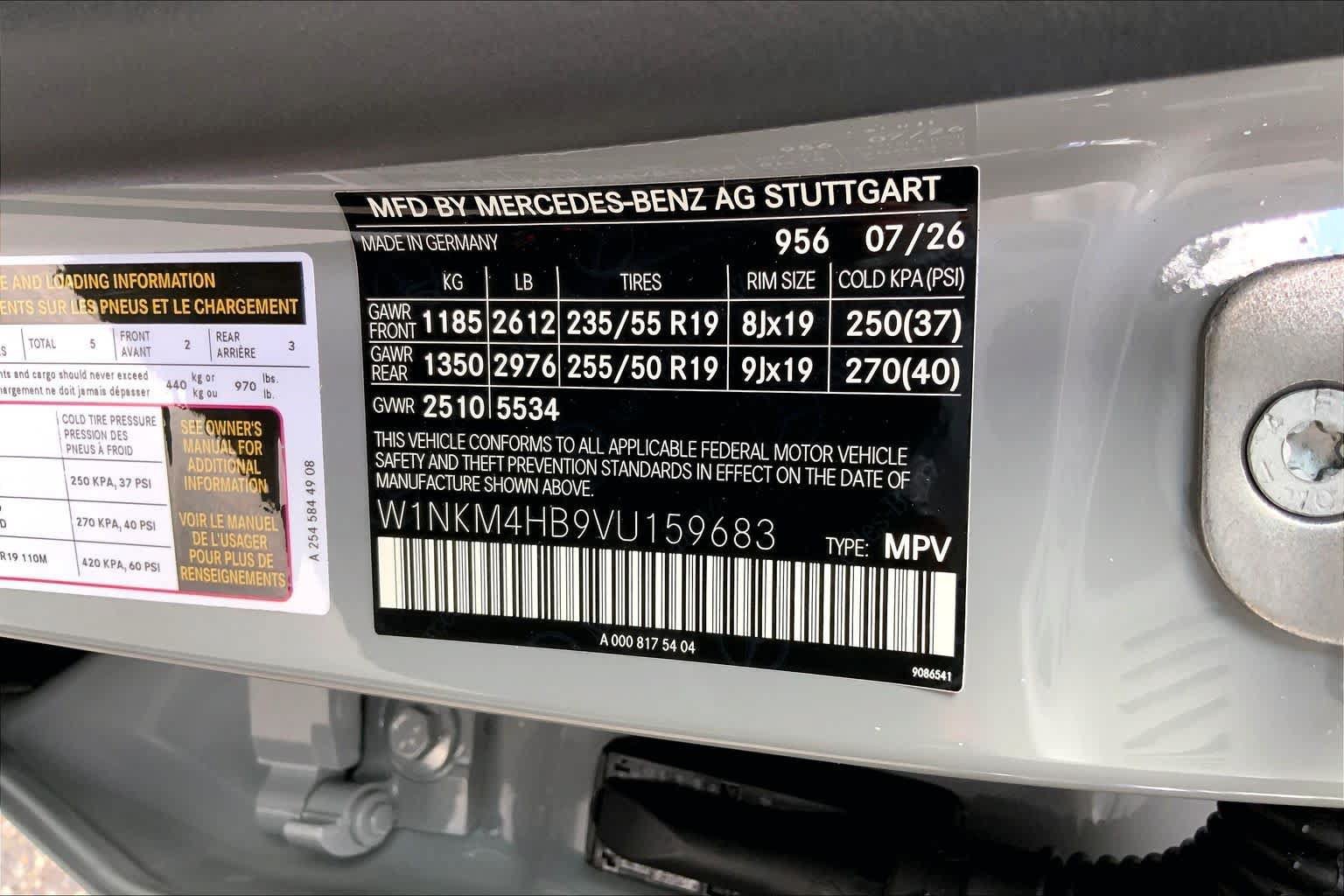New 2027 MANUFAKTUR Alpine Grey Mercedes-Benz GLC 300 image 25