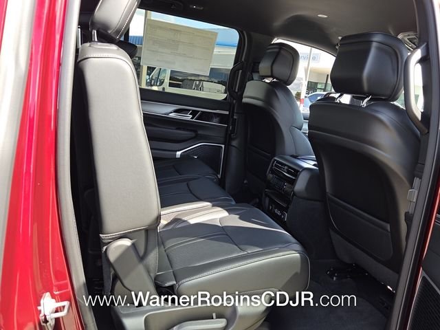 New 2026 Velvet Red Pearl-Coat Exterior Paint Jeep  image 16