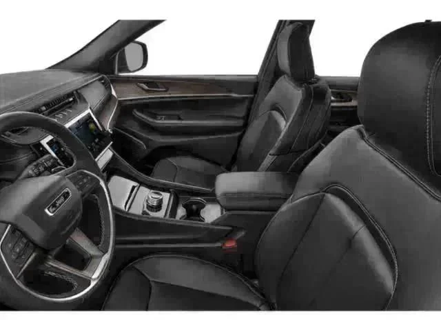 New 2027 High-Gloss Black Paint Jeep Limited Reserve image 8