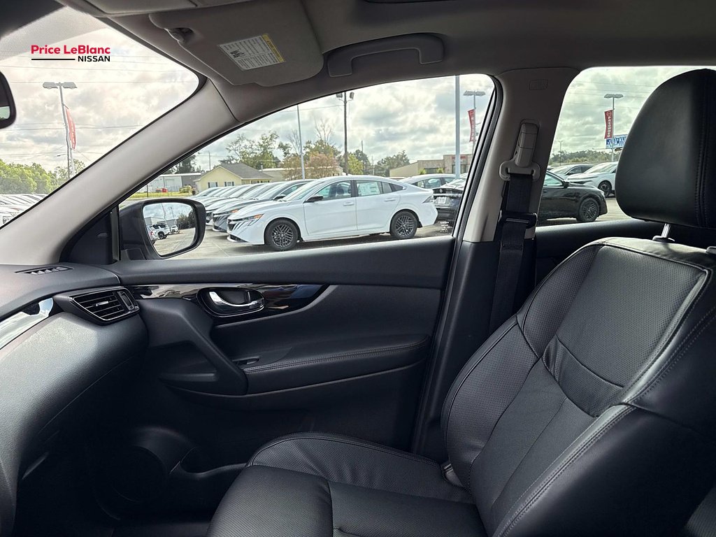 2022 Nissan Rogue Sport SL - Photo 14