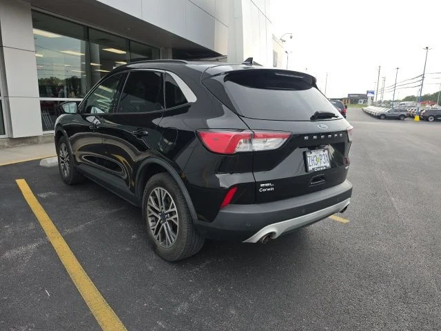 Used 2020 Black Metallic Ford SEL image 4