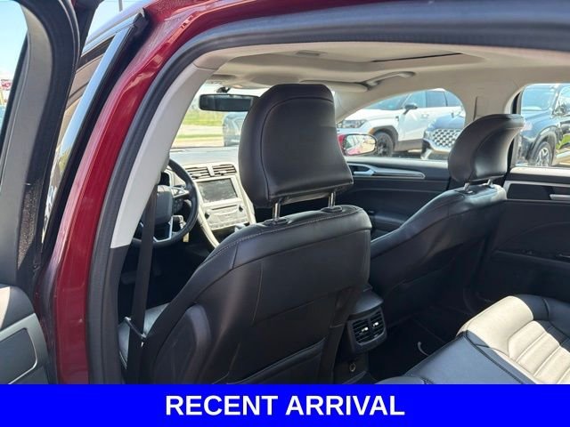 Used 2015 Red Ford SE image 34