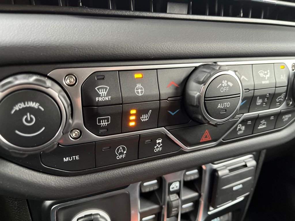 New 2026 Reign Jeep Rubicon X image 42