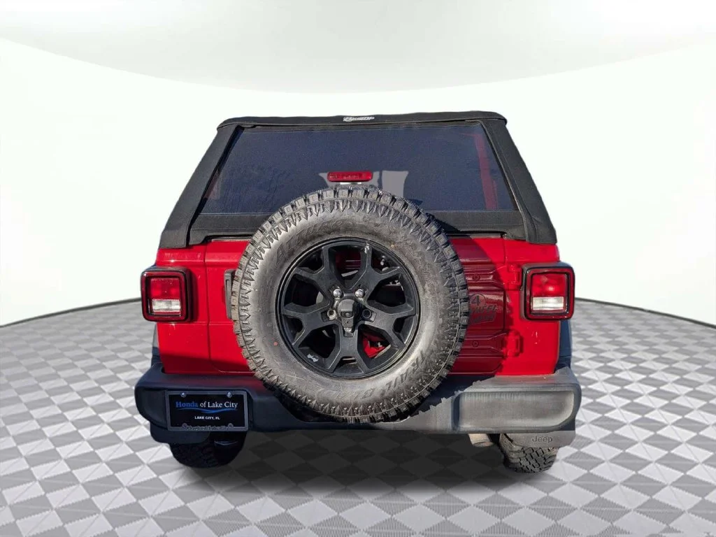 Used 2020 Red Clearcoat Jeep Unlimited Sport image 3