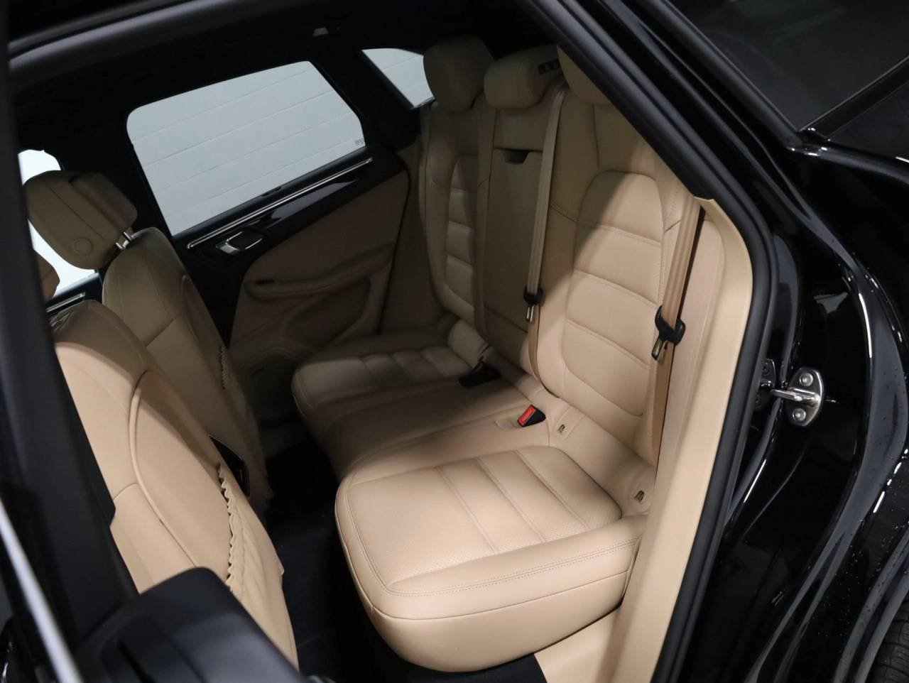 2026 Porsche Macan Base - Photo 36