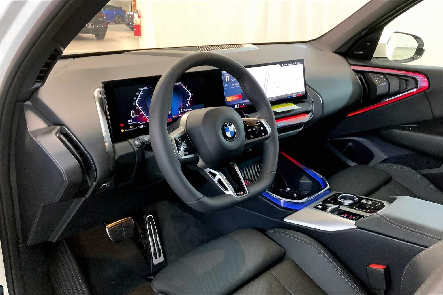 Used 2025 Alpine White BMW 30 xDrive image 8