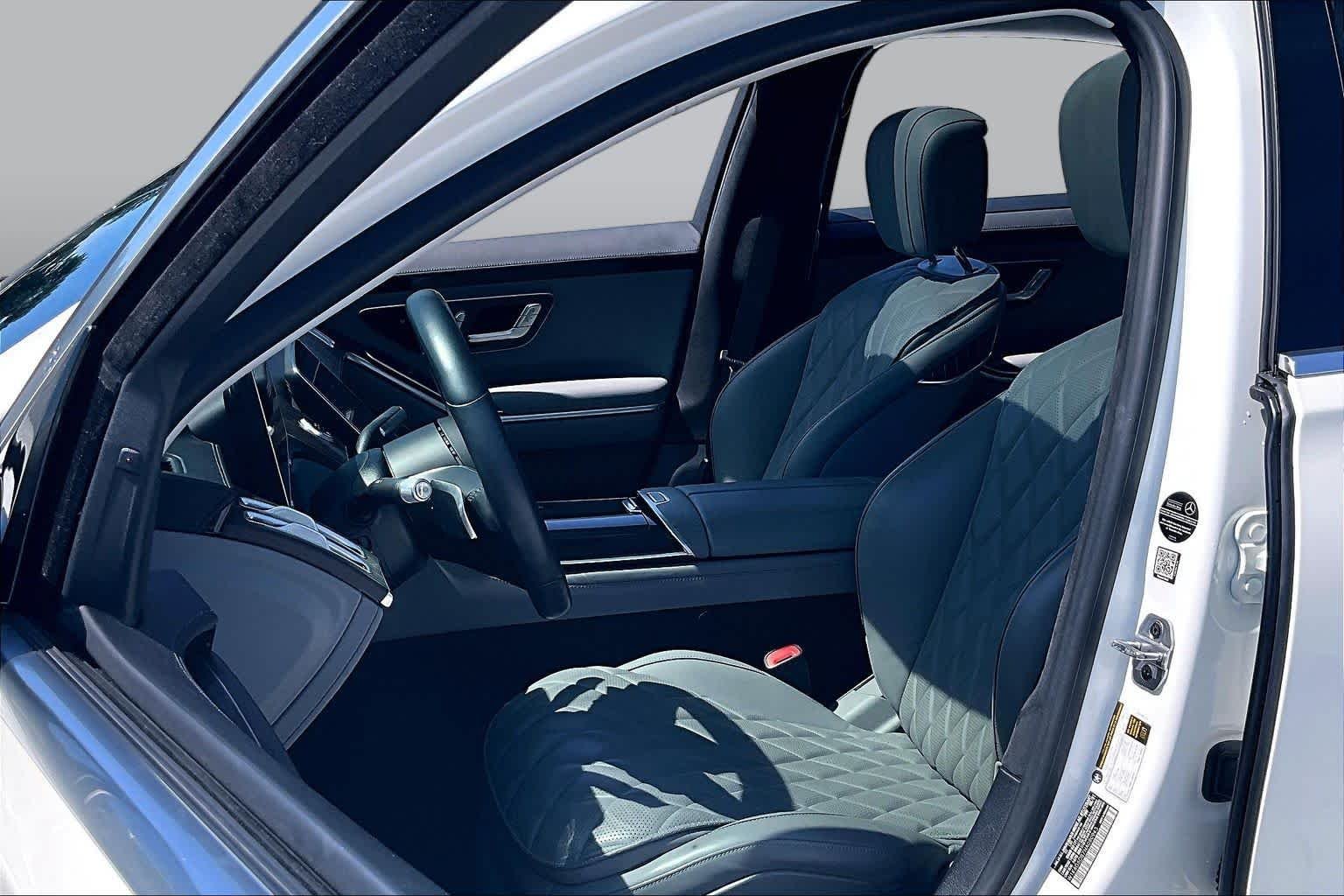 Used 2022 MANUFAKTUR Diamond White Mercedes-Benz S 500 image 8