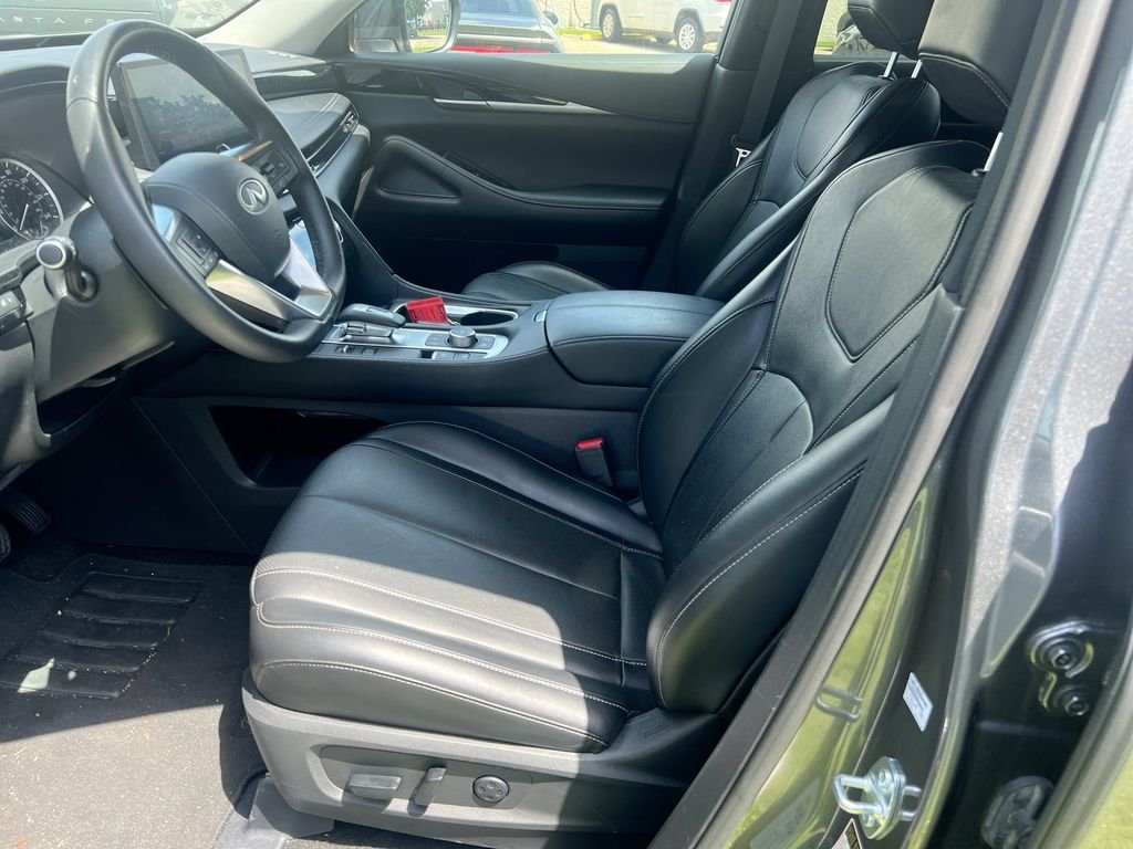 Used 2025 Gray INFINITI PURE image 12