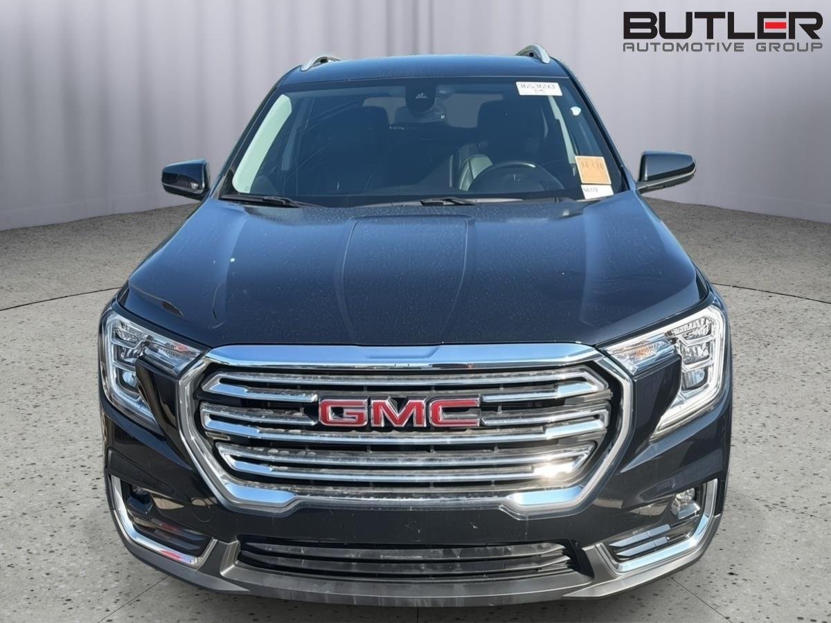 Used 2022 Ebony Twilight Metallic GMC SLT image 4