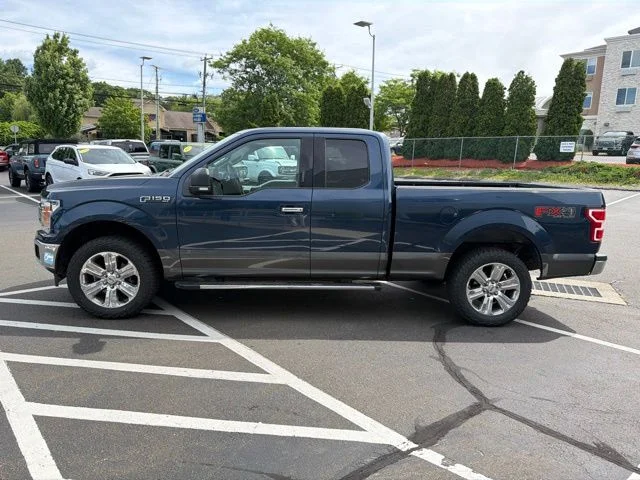 Used 2018 Blue Ford XLT image 4