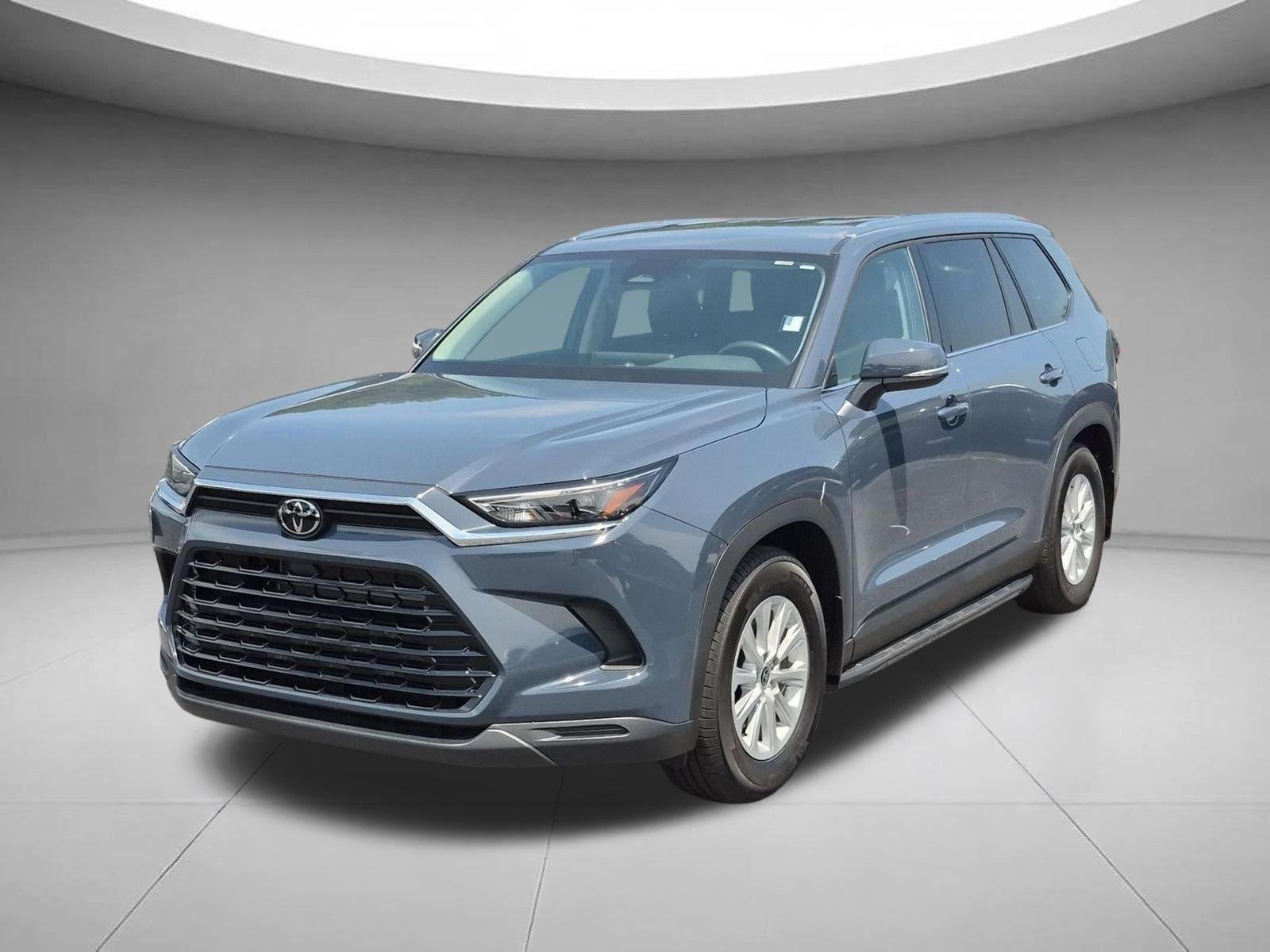 Used 2026 Storm Cloud Toyota Hybrid XLE image 1