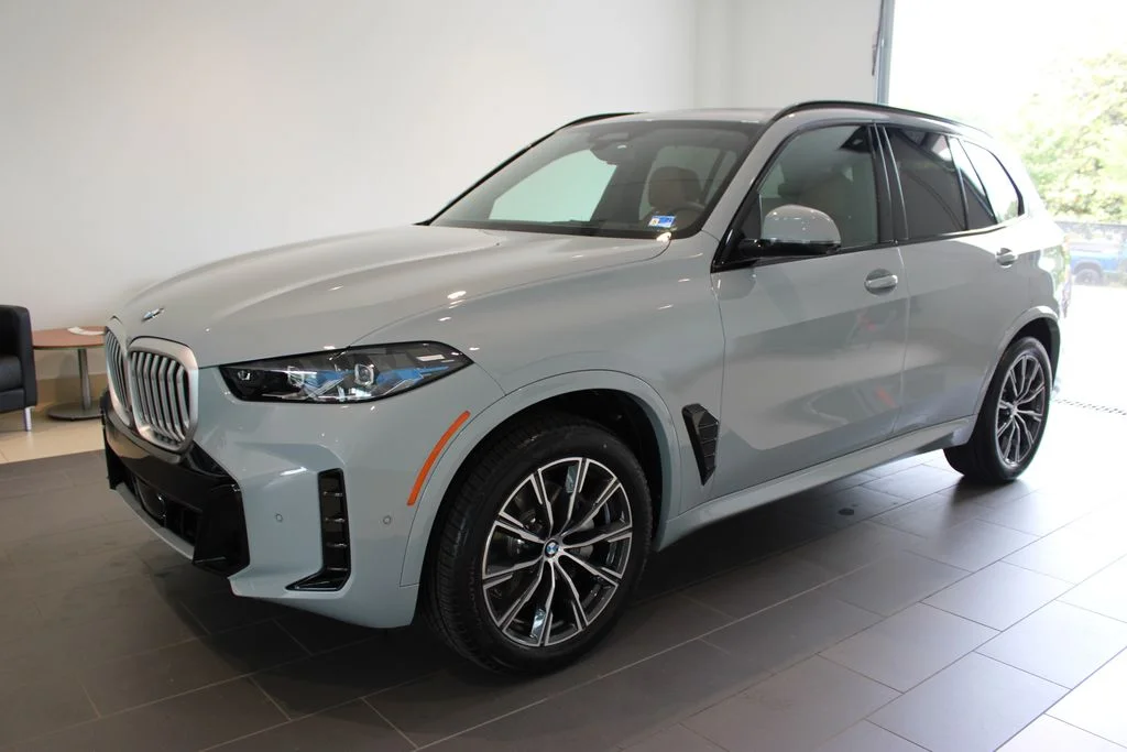 New 2026 Brooklyn Grey Metallic BMW xDrive40i image 11