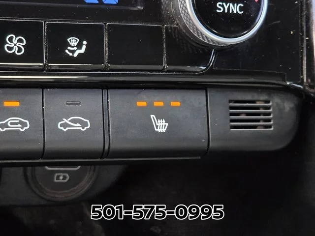 Used 2023 Silver Hyundai SEL image 23