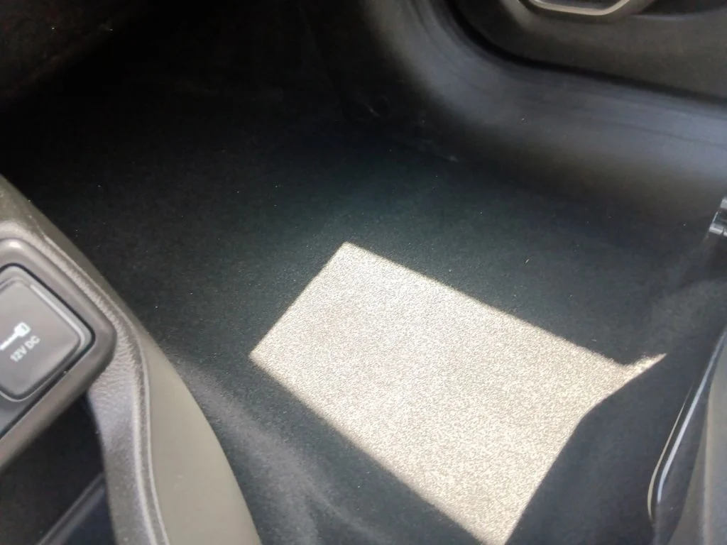 Used 2020 Alpine White Clearcoat Jeep Limited image 25