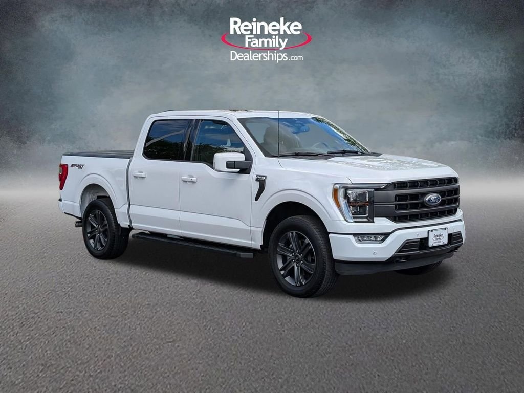 Used 2023  Ford Lariat image 3