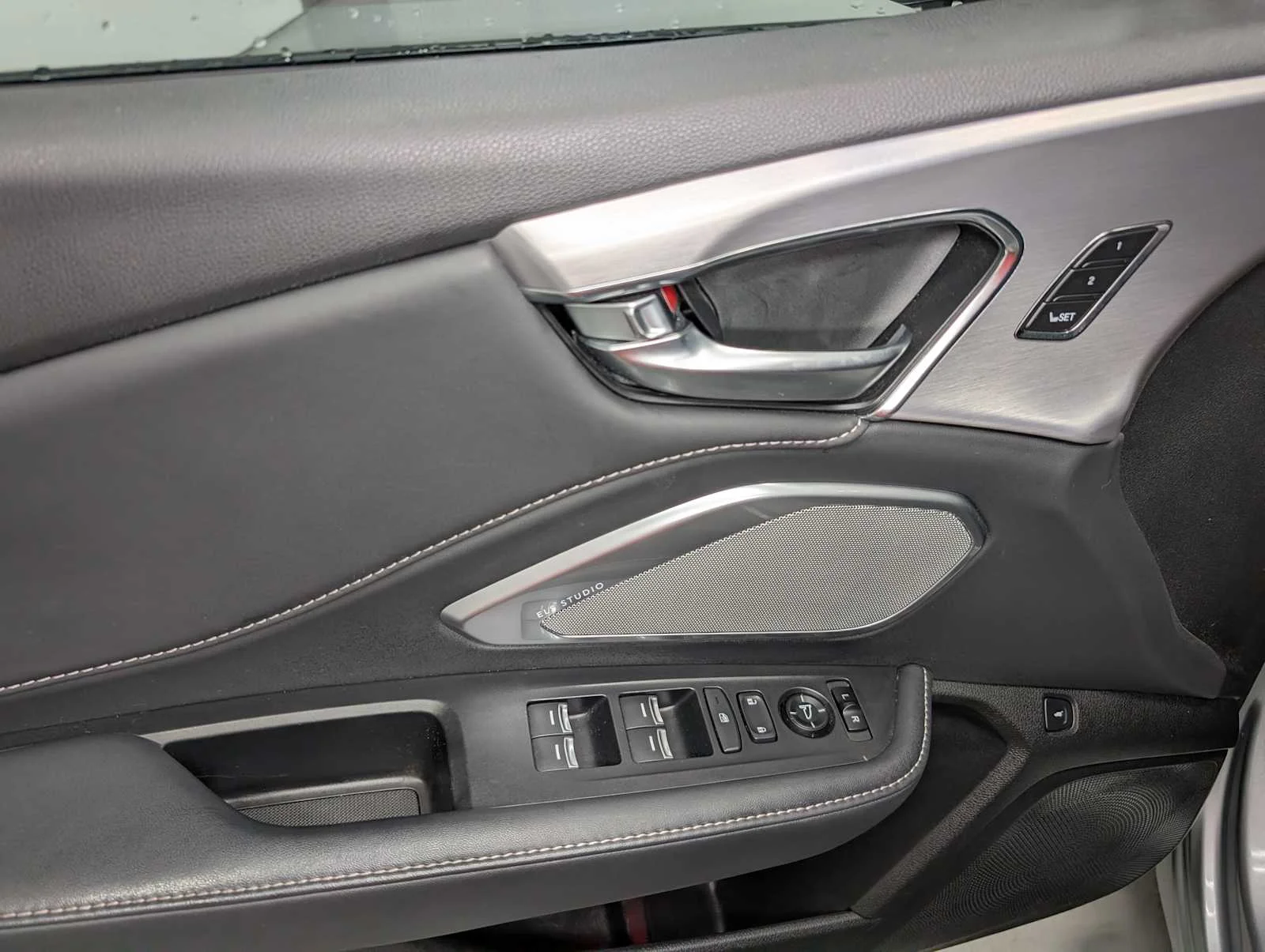 Used 2023 Lunar Silver Metallic Acura w/Technology Package image 40