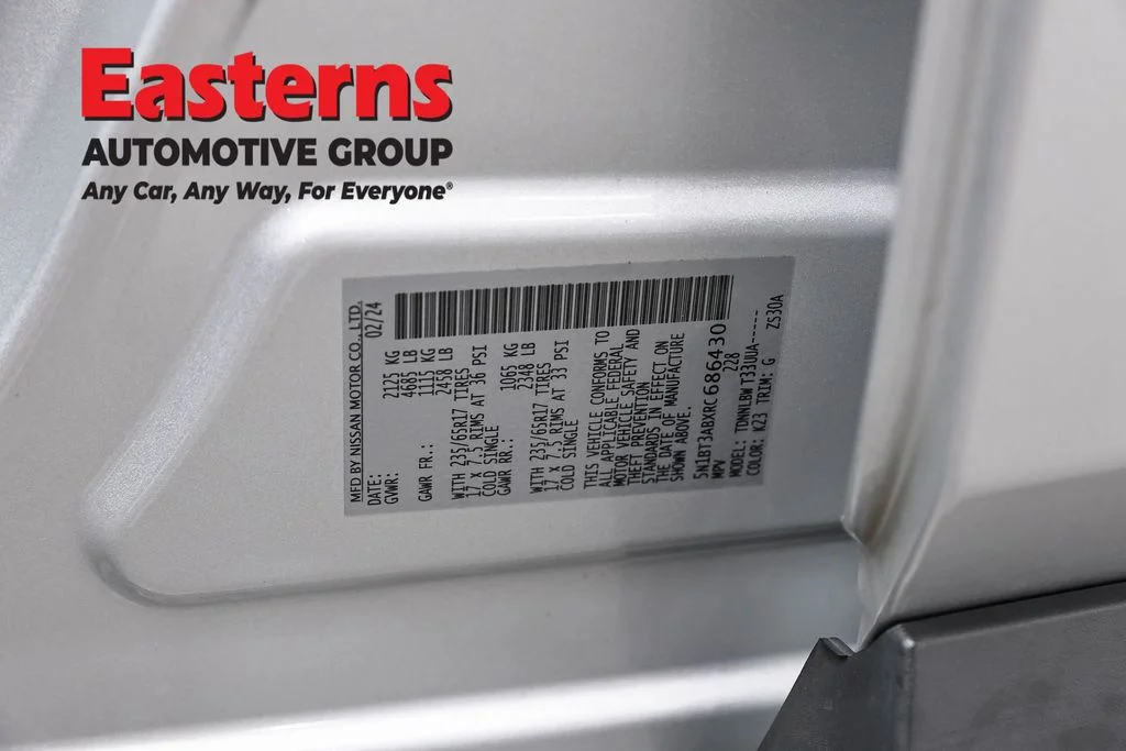 Used 2024 Silver Nissan S image 36