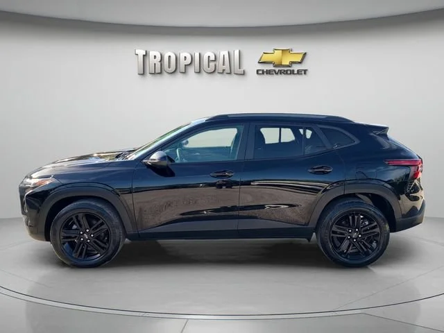 Used 2024 Mosaic Black Metallic Chevrolet ACTIV image 2