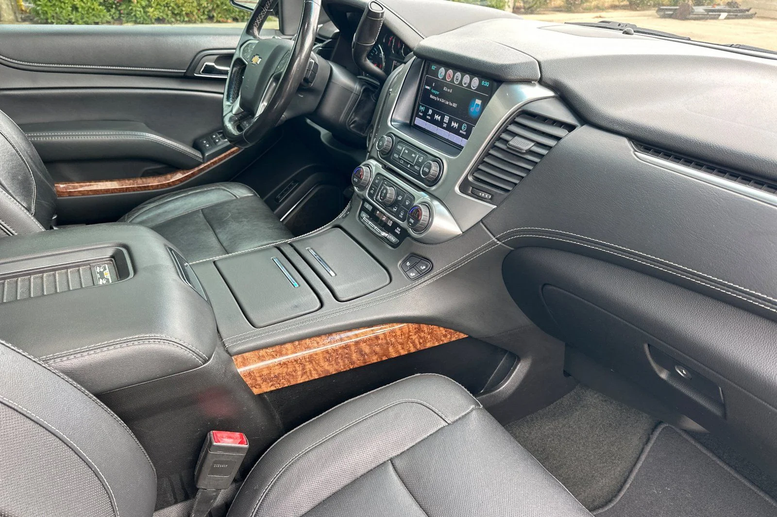 Used 2018 Black Chevrolet Premier image 17